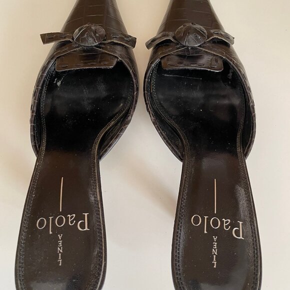 Paola Linea Black Mules w/ Alligator & Bow Accent Size 7 1/2 M - Picture 5 of 10